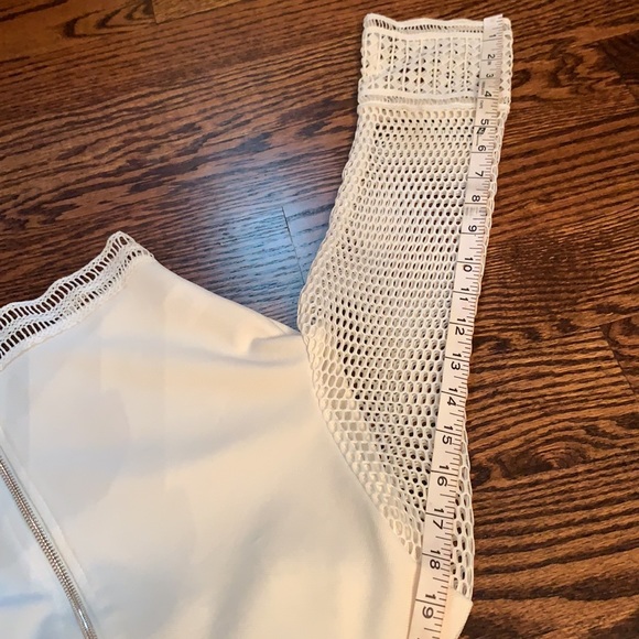 CHELSEA White Top - Picture 7 of 10